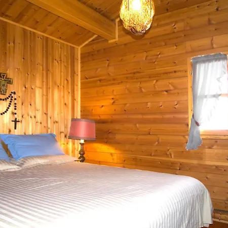 Chalet Tradizionale Con Giardino Chalet